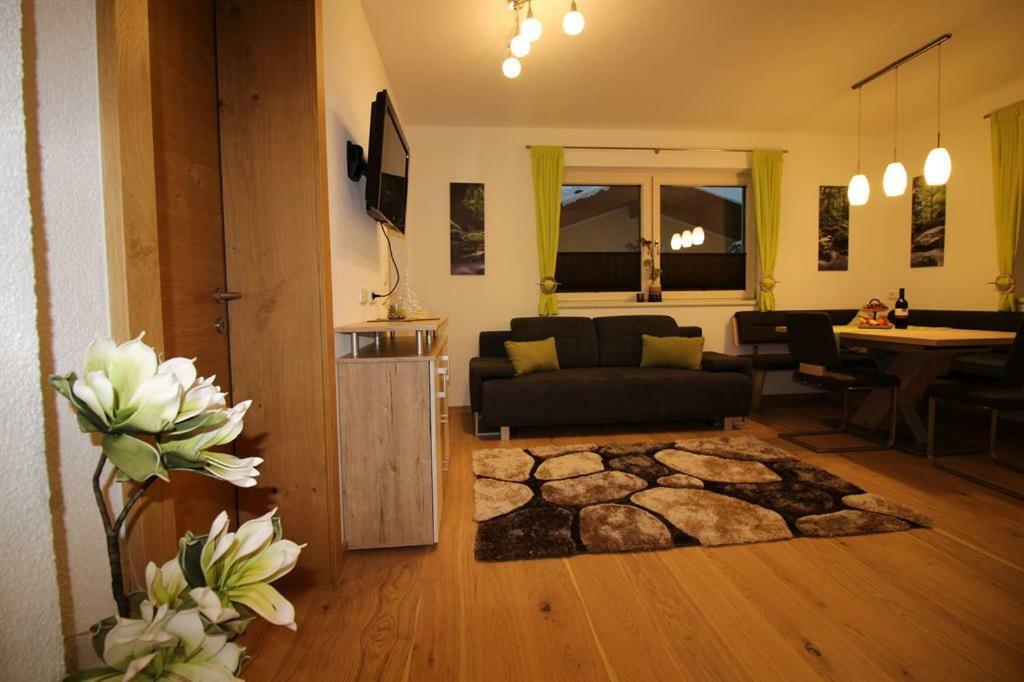 Apart Melanie Zell am Ziller Ngoại thất bức ảnh